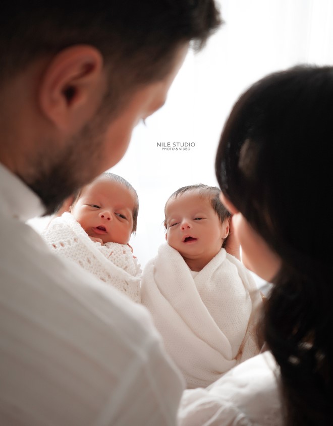 عکاسی نوزاد دوقلو + ایده ها و نکات کاربردی
